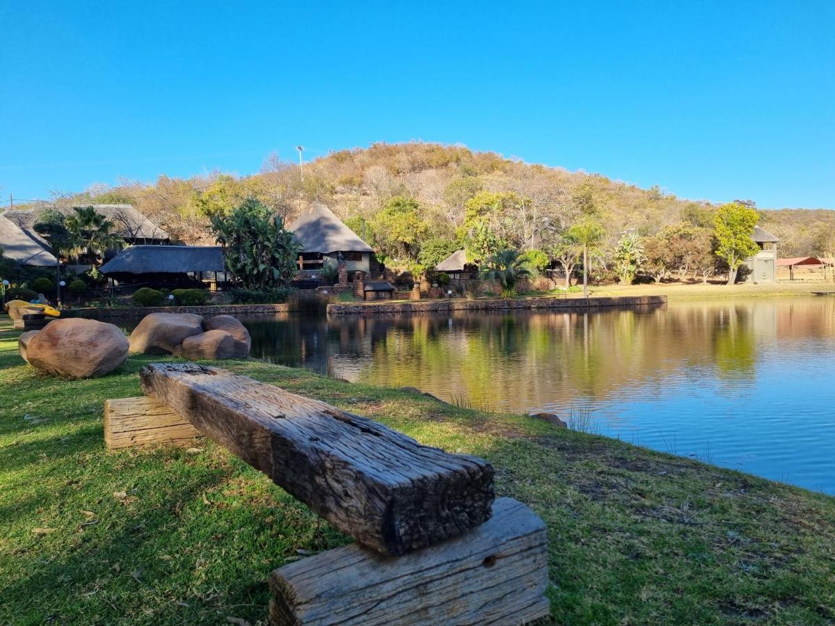 Bass Lake Country Lodge Pretoria Exterior foto