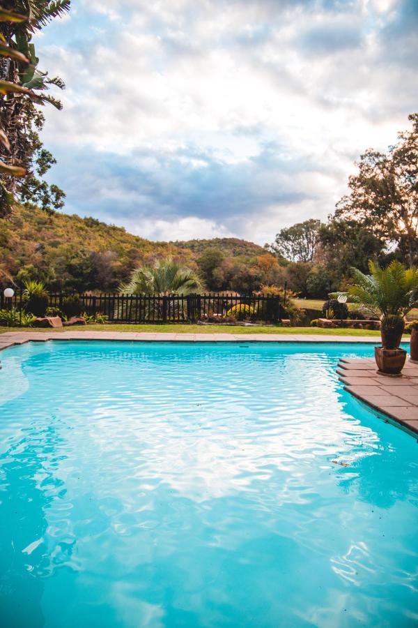 Bass Lake Country Lodge Pretoria Exterior foto